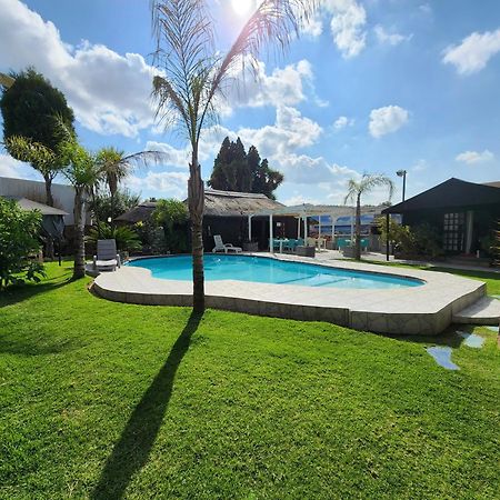 The Guesthouse Vanderbijlpark Extérieur photo