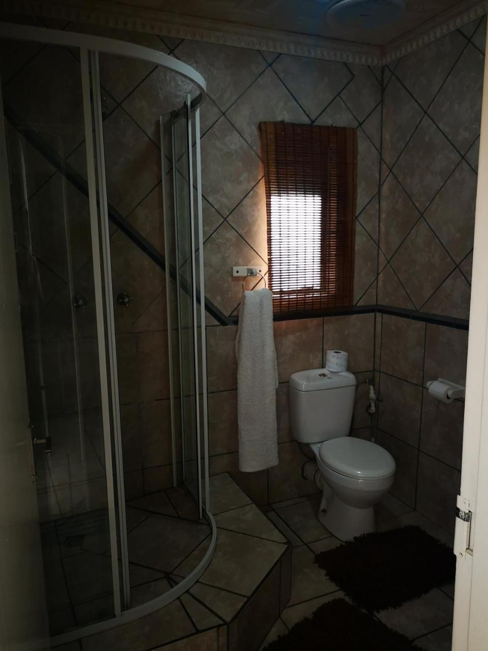 The Guesthouse Vanderbijlpark Extérieur photo