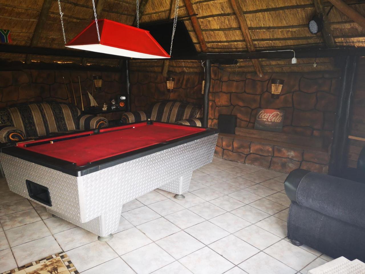The Guesthouse Vanderbijlpark Extérieur photo